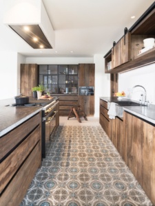 solid kitchen made to measure