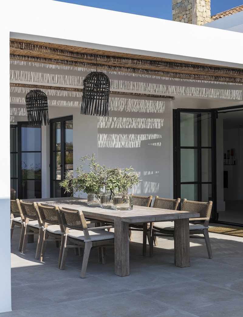 Woontheater Antwerpen Kloosterstraat Blaasveld buitenstoel outdoor gommaire fiona teak lounge