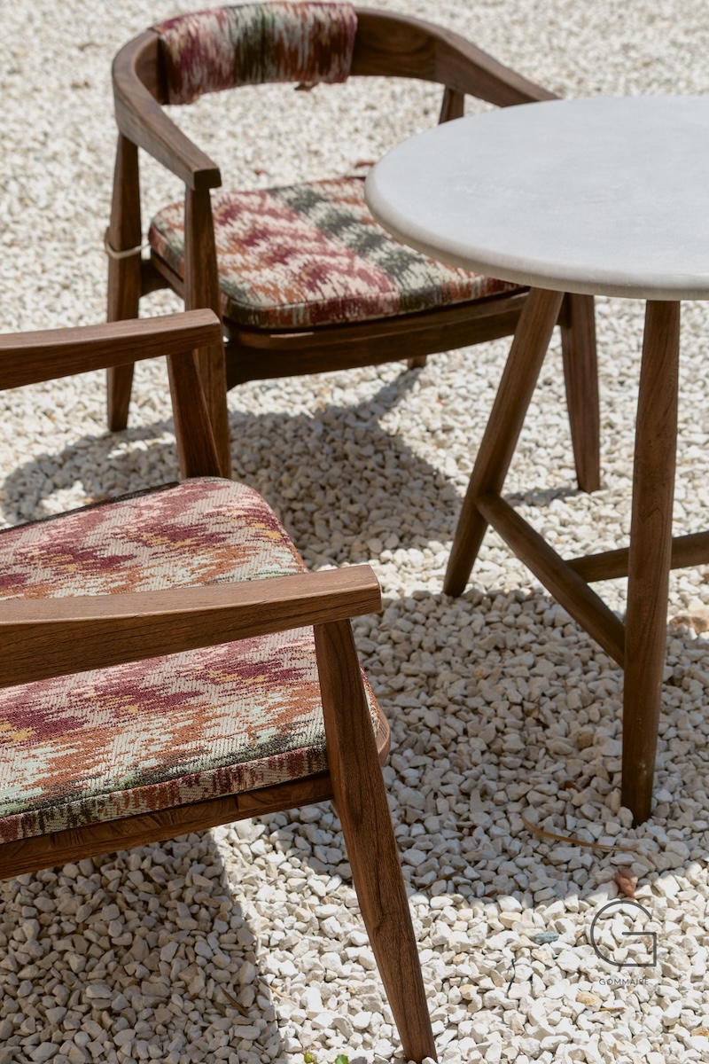 Bistro round table Faye bruin + concrete top
